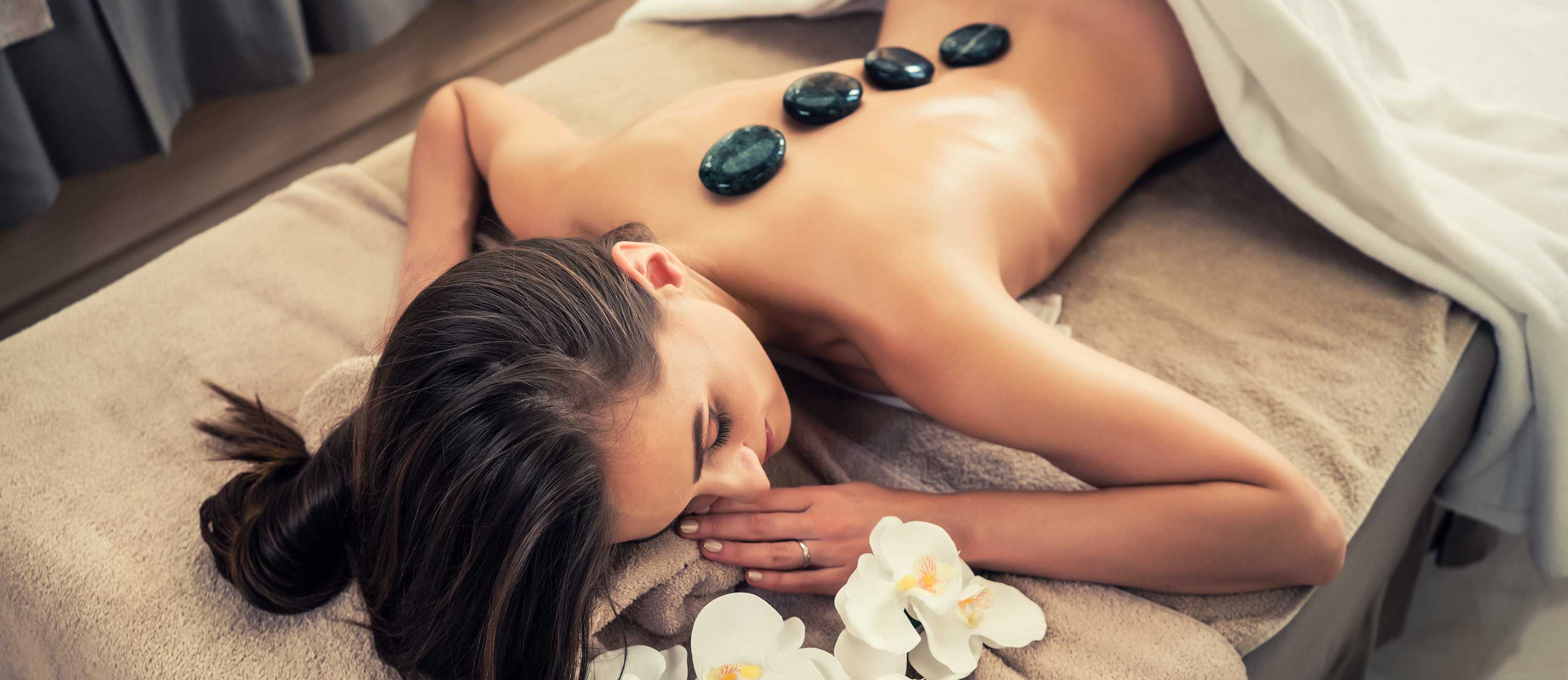 Hot Stone Massage Viktoria Becker Buseck